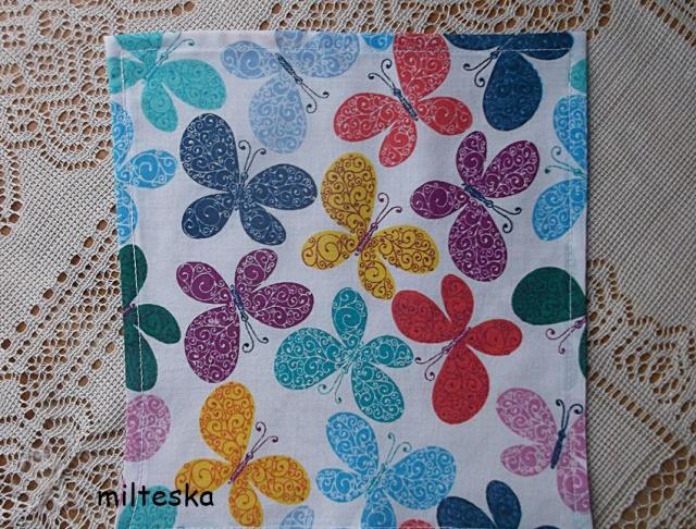 háčkovaná čepice-modrá