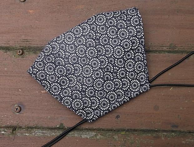 háčkovaná čepice-modrá