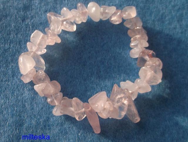 háčkovaná čepice-modrá