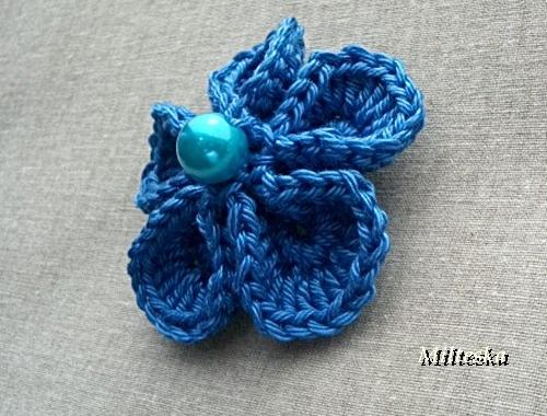 háčkovaná čepice-modrá