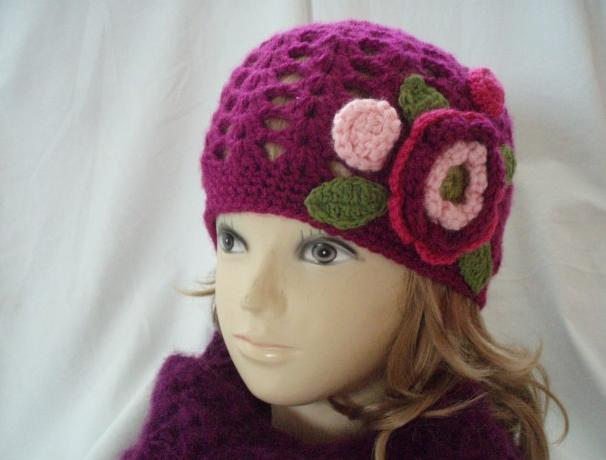 Háčkovaná čepička 618