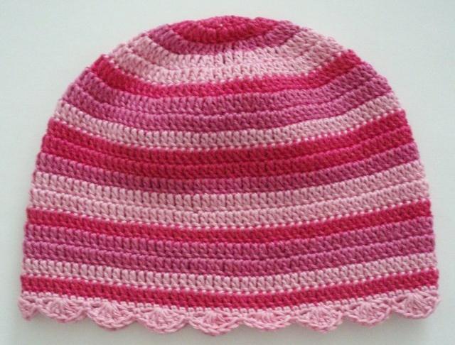 Háčkovaná čepička 618