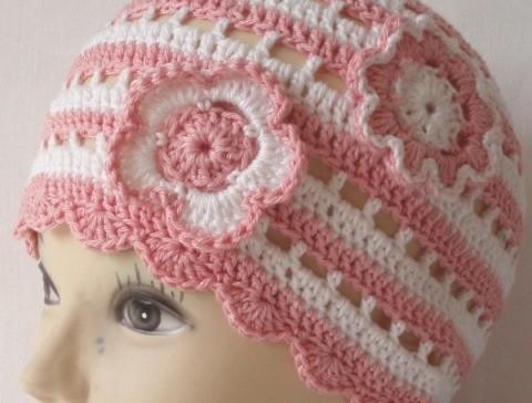 Háčkovaná čepička 618