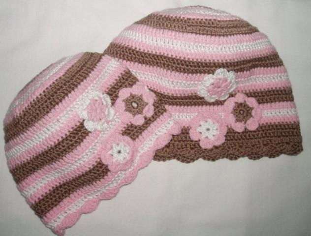 Háčkovaná čepička 618