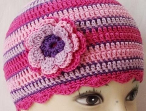 Háčkovaná čepička 618