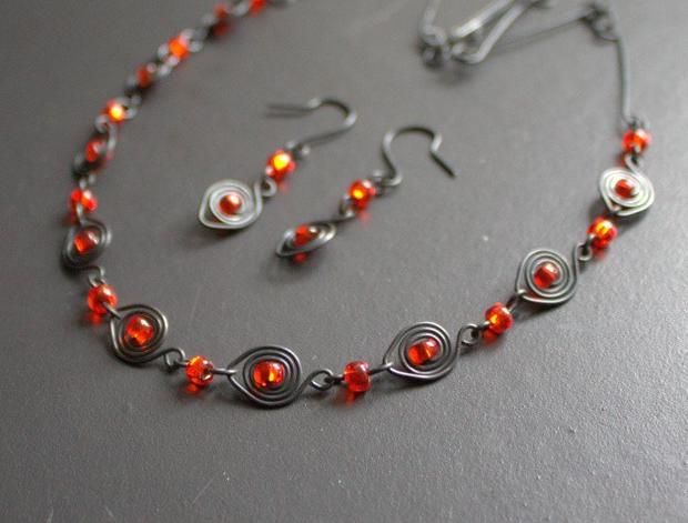 ŽHAVÁ ORANŽOVÁ OČKA tanec jarní elegantní sada vlnka větvička spirála výrazný vlna taneční výrazné orient orientální jedinečný komplet jedinečné 