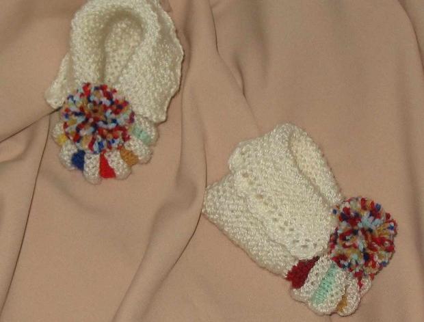 Háčkovaná bílá se srdíčky - 50cm