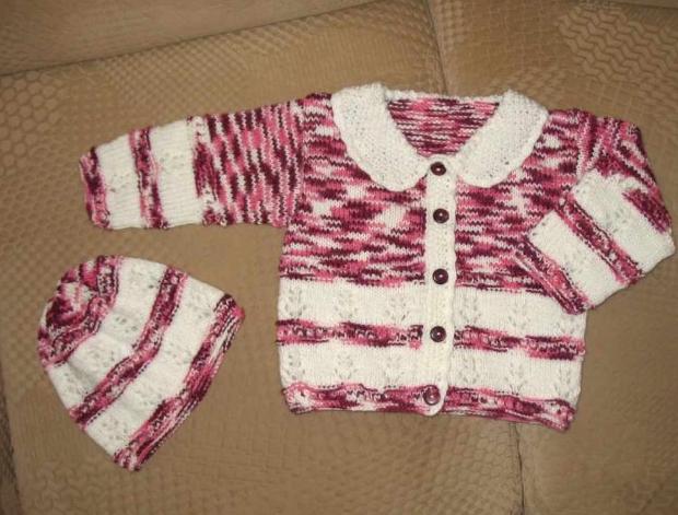 Háčkovaná bílá se srdíčky - 50cm