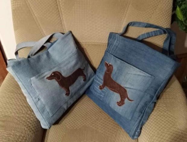 Háčkovaná bílá se srdíčky - 50cm