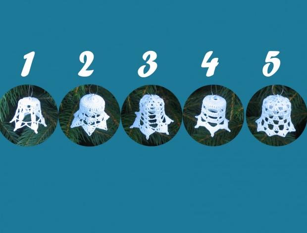 Háčkovaná bílá se srdíčky - 50cm