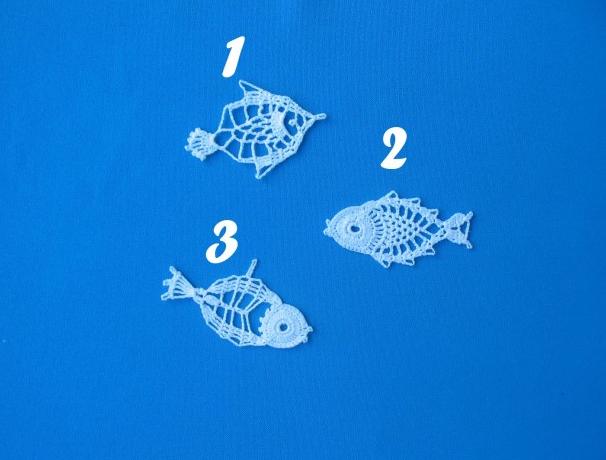 Háčkovaná bílá se srdíčky - 50cm