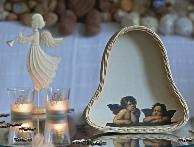 košíček ve tvaru zvonku velký vánoce košík zvonek přírodní hnědá košíček anděl andílek křídla andělíček smetanová andělé andílci andělíčci světlehnědá tmavěhnědá 