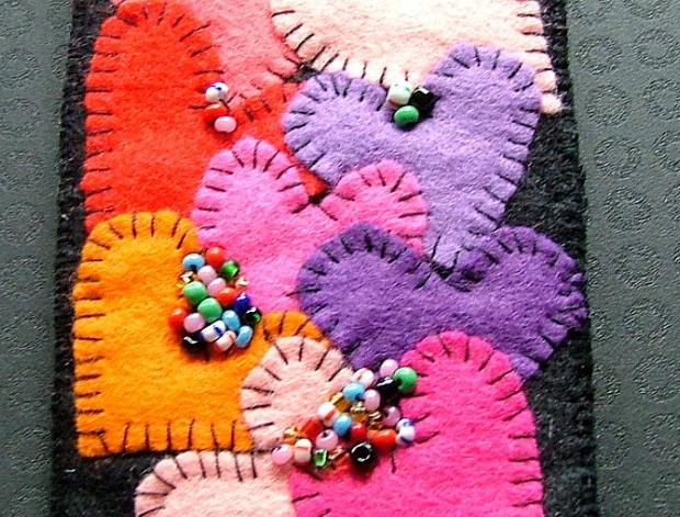 Bílá můra brož i náhrdelník