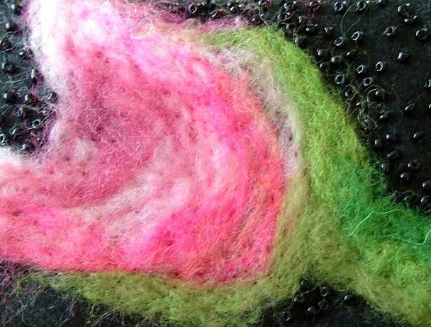 Bílá můra brož i náhrdelník