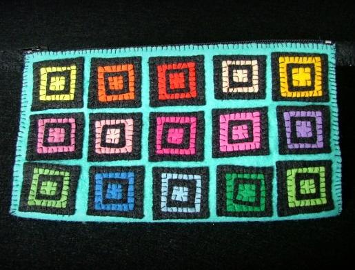 Bílá můra brož i náhrdelník