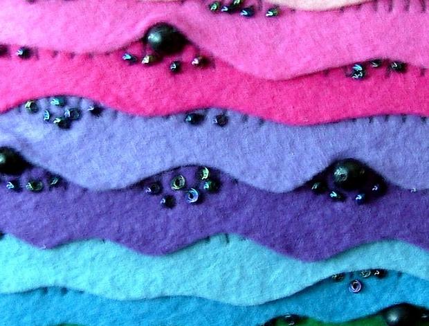 Bílá můra brož i náhrdelník