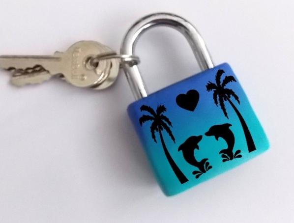 Dvojčata k nerozeznání - dospělé