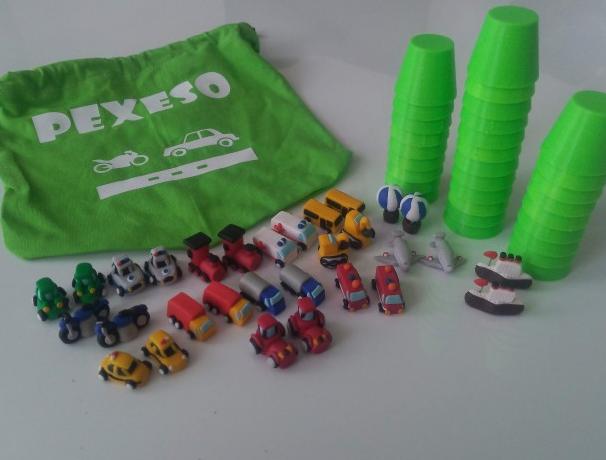 Dvojčata k nerozeznání - dospělé