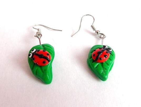 Dvojčata k nerozeznání - dospělé