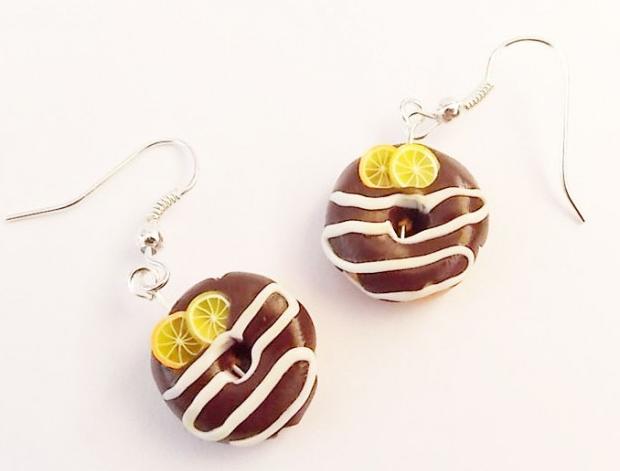 Dvojčata k nerozeznání - dospělé