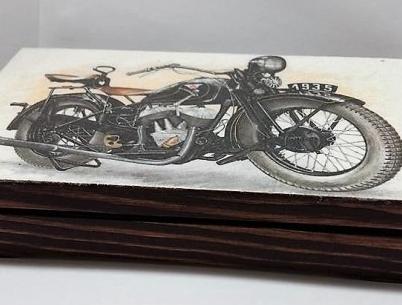 krabička motorka veterán