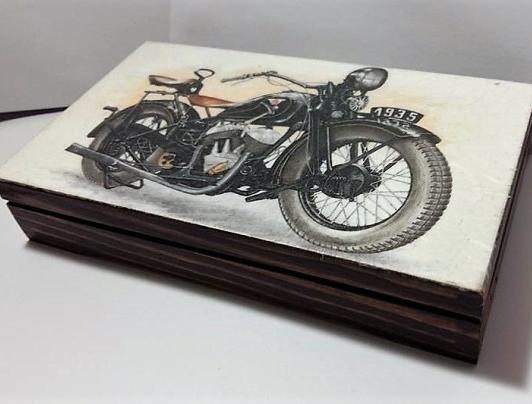 krabička motorka veterán
