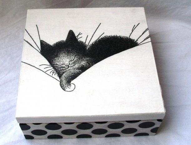 kotě už spí krabička kočka kocour decoupage kotě grunterka 