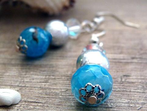 Pletený baret ve sv.hnědé barvě