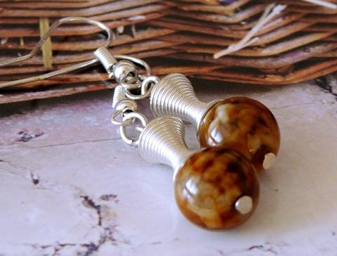 Pletený baret ve sv.hnědé barvě