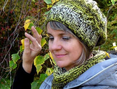 Pletený baret ve sv.hnědé barvě