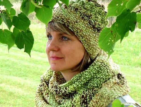 Pletený baret ve sv.hnědé barvě