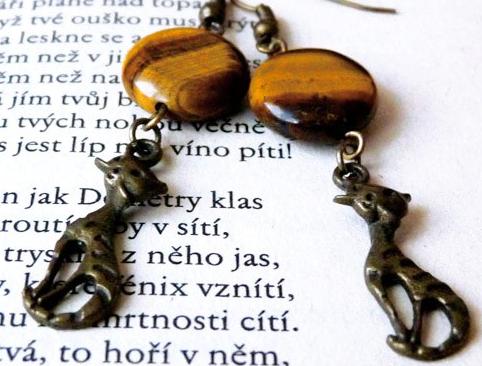 Pletený baret ve sv.hnědé barvě