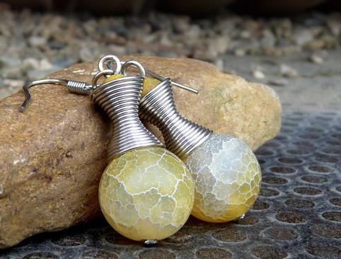 Pletený baret ve sv.hnědé barvě