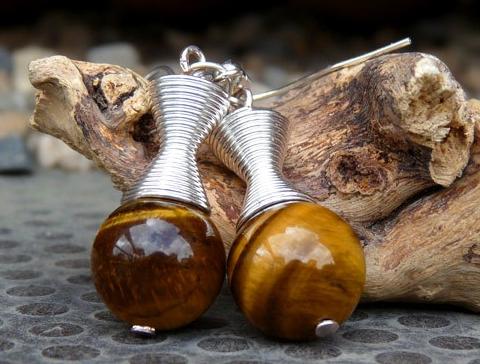 Pletený baret ve sv.hnědé barvě