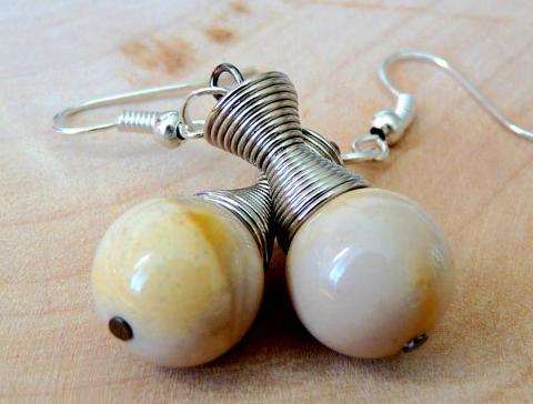 Pletený baret ve sv.hnědé barvě