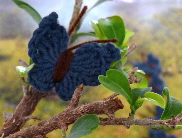 Pletený baret ve sv.hnědé barvě