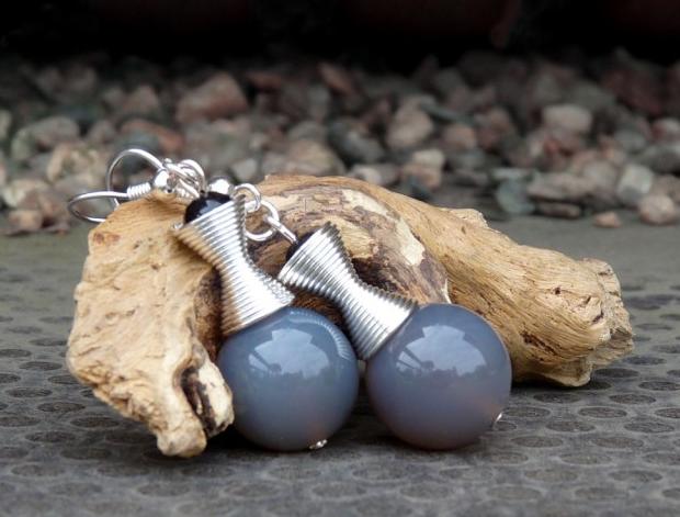 Pletený baret ve sv.hnědé barvě