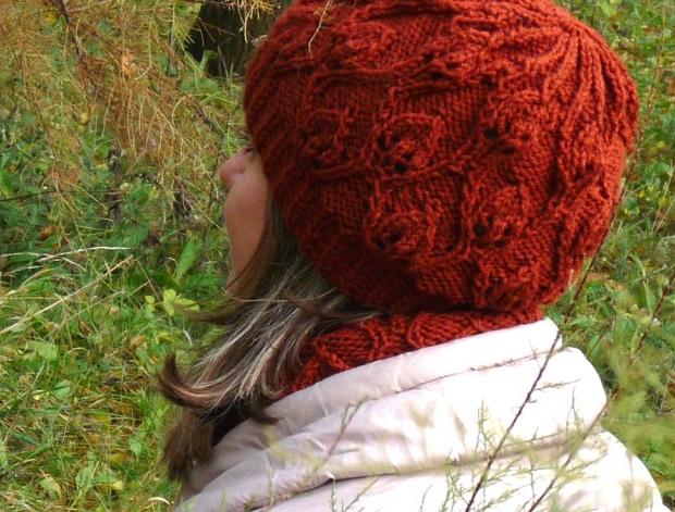 Pletený baret ve sv.hnědé barvě