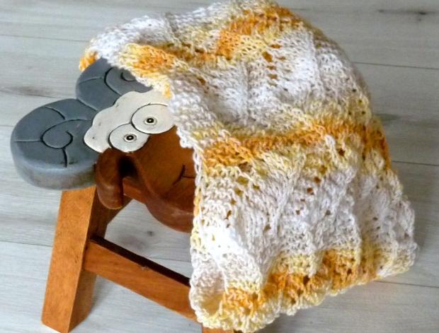 Pletený baret ve sv.hnědé barvě