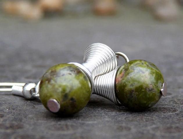 Pletený baret ve sv.hnědé barvě