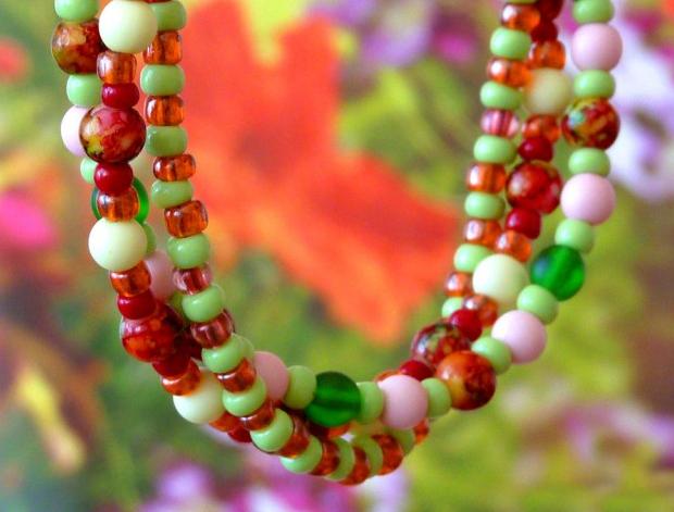 Pletený baret ve sv.hnědé barvě