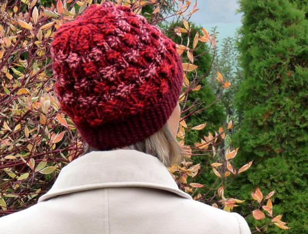 Teplá čepice - bubliny vínové kulich červená zima čepice sportovní zimní pletená originál vínová čapka handmade bubliny hřejivá teploučká 