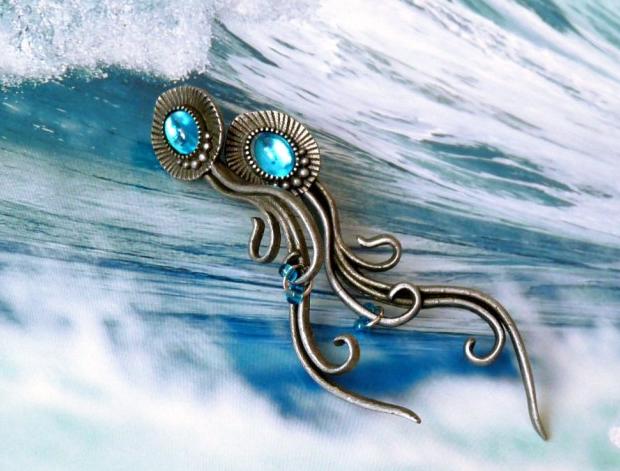 Pletený baret ve sv.hnědé barvě