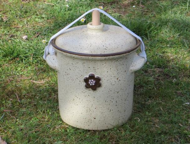 Kvašák 2,5 l s kytičkou