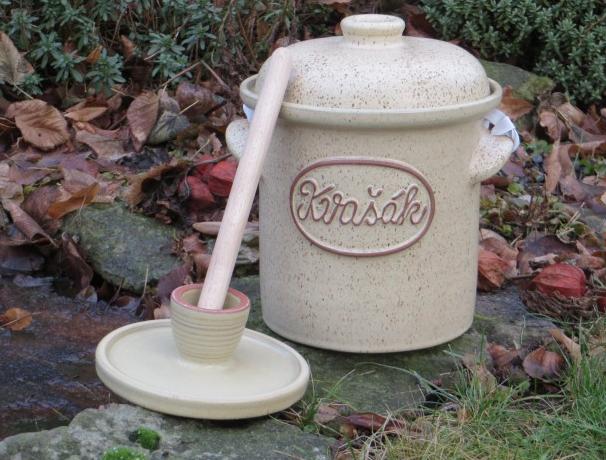 Kvašák s nápisem 2,5 l