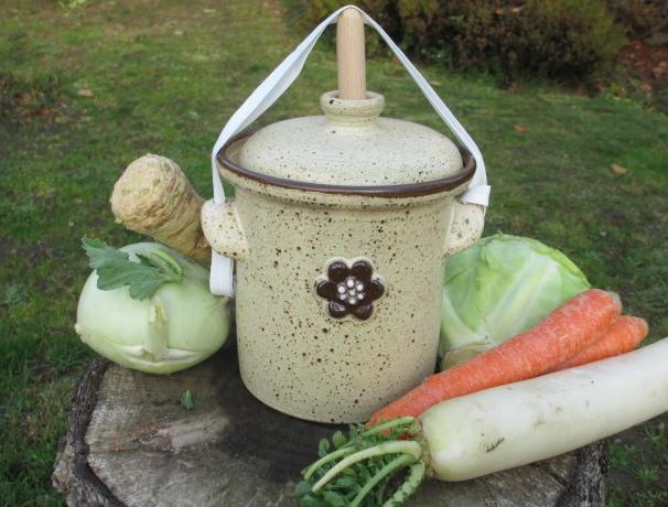 Kvašák 1,5 l s kytičkou