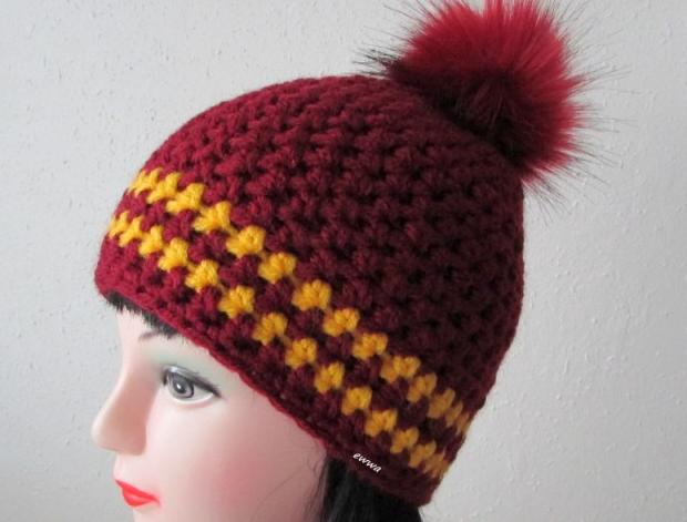 Čepice vínová/žlutá zima čepice žlutá dámská zimní háčkované vínová teplá handmade hřejivá hučka pro ženy 
