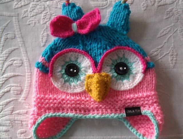 čepka sova 151114 dárek zábava barevná pestrá dítě sova sovička dětská dívka holka čepka ušanka handmade hučka owl ručně pletená 