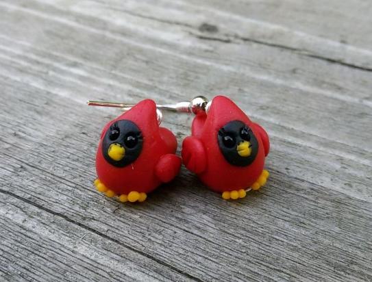 Fimo náušnice - ptáčci dárek červené náušnice děti černé visací fimo zvířecí ptáčci ptáci zvířátko zvířátka černočervené kardinál červený 