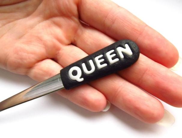 Lžička  - Queen dárek čaj čajová káva rock kafe hudba hudební kapela dezertní pro muže lžička pro kluky ke kávě queen freddie mercury 